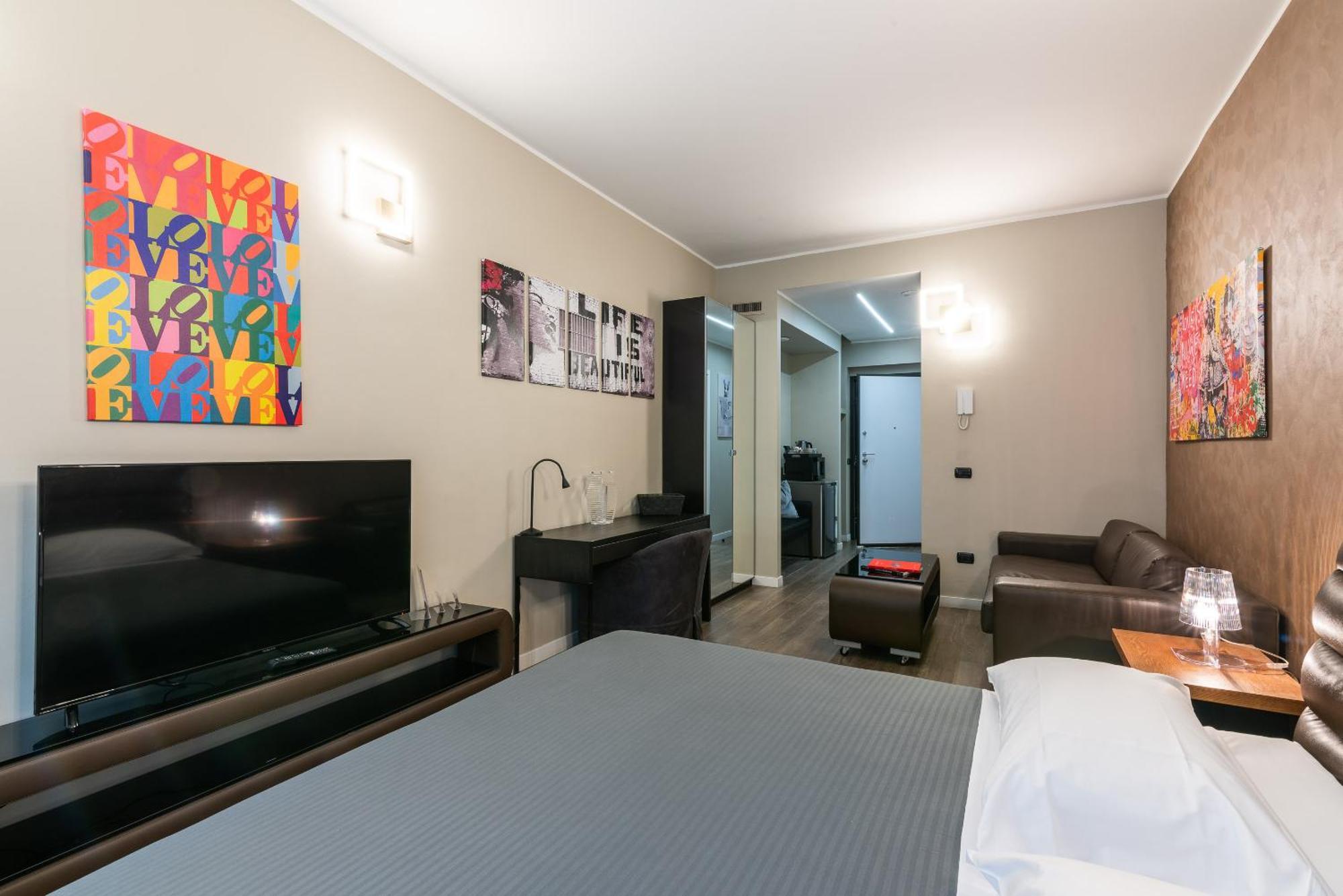 Double Ll Luxury Suite — Photos 2